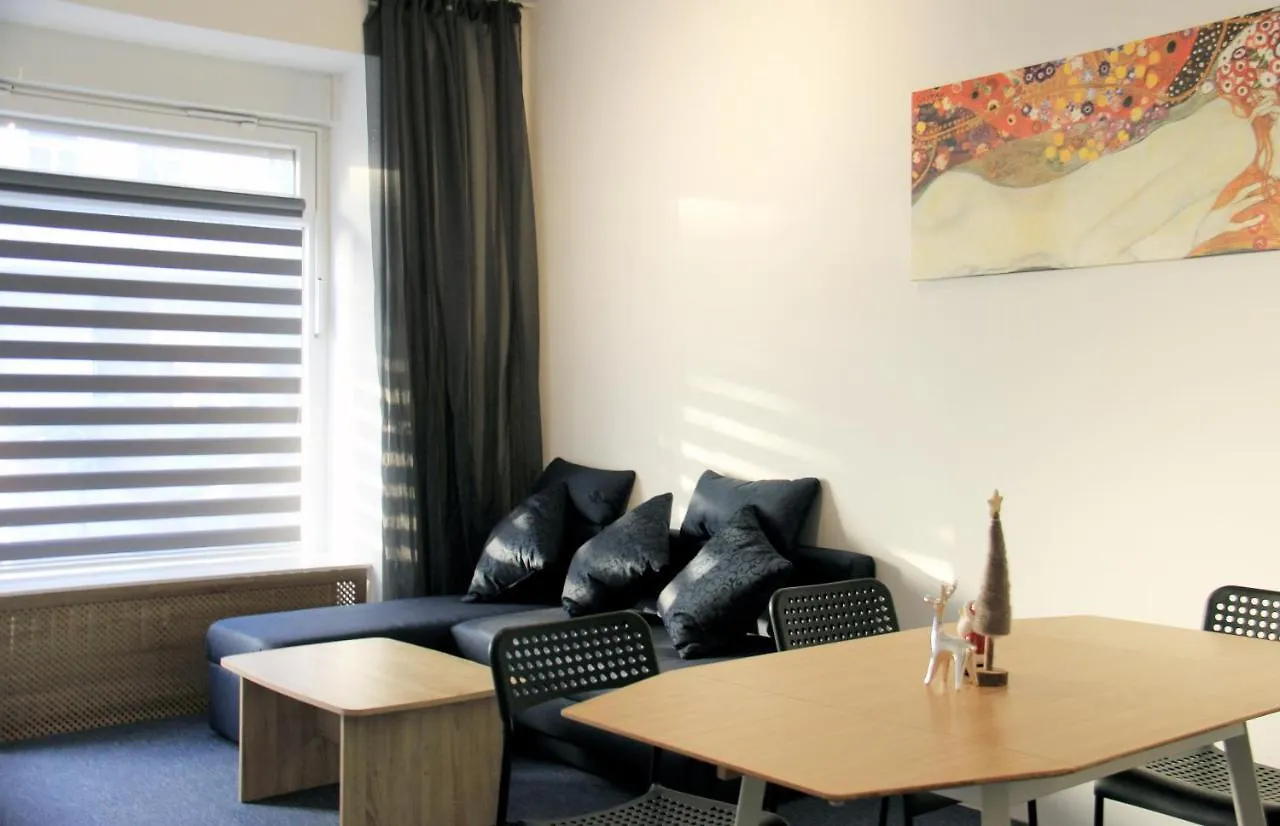3 Zimmer Apartment Am Leopoldplatz contacts